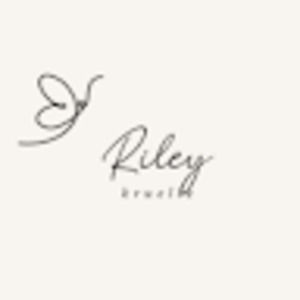 Meet your Posher, Riley